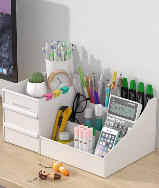 Kosmetikos organizatorius su stalčiais