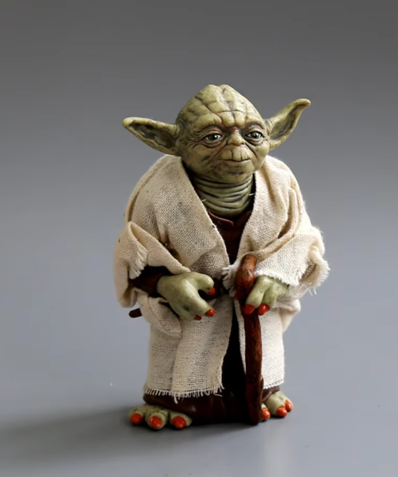 Star Wars Personažas – Master Yoda Su Drabužiais: 12 cm Veiksmo Figūrėlė