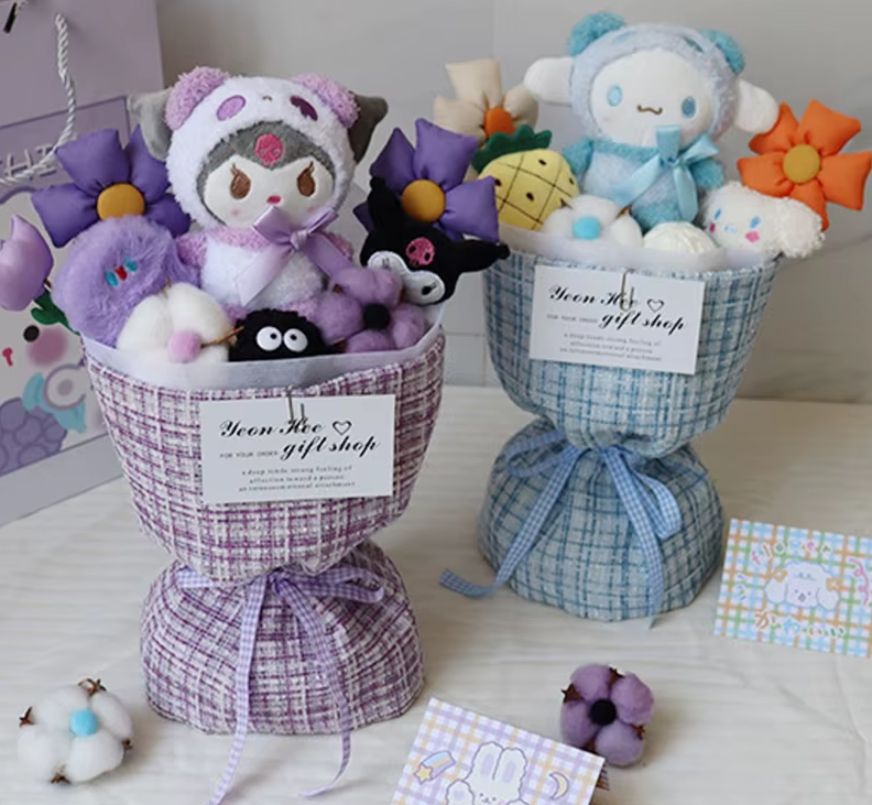 Hello Kitty - Minkšta Pliušinių Gėlių Puokštė