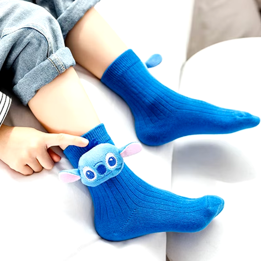 Stitch vaikiškos kojinės – mielos ir patogios 3D animacinės kojinės mažiesiems!
