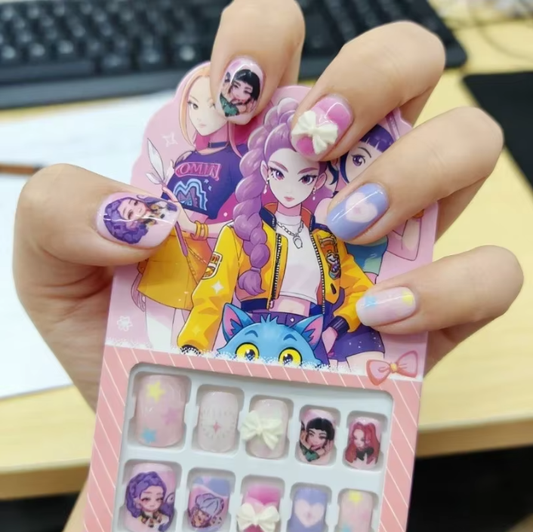 K-pop ir anime priklijuojamų nagų rinkinys vaikams