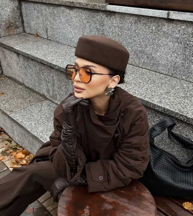 PRABANGI MOTERIŠKA VILNONĖ FEDORA / PILLBOX STILIAUS SKRYBĖLĖ