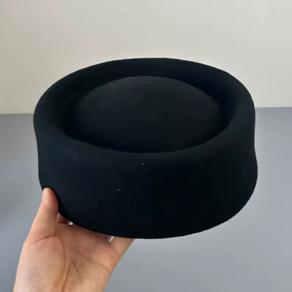 Concave top kepurė moterims